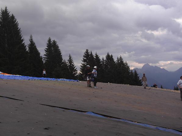 Irwyn Jehu sets up for a tandem, forward launch with his neice, Becky